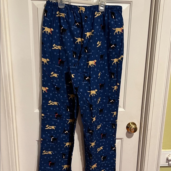 L.L. Bean Light Blue and Navy Pajama Set - Picture 7 of 10
